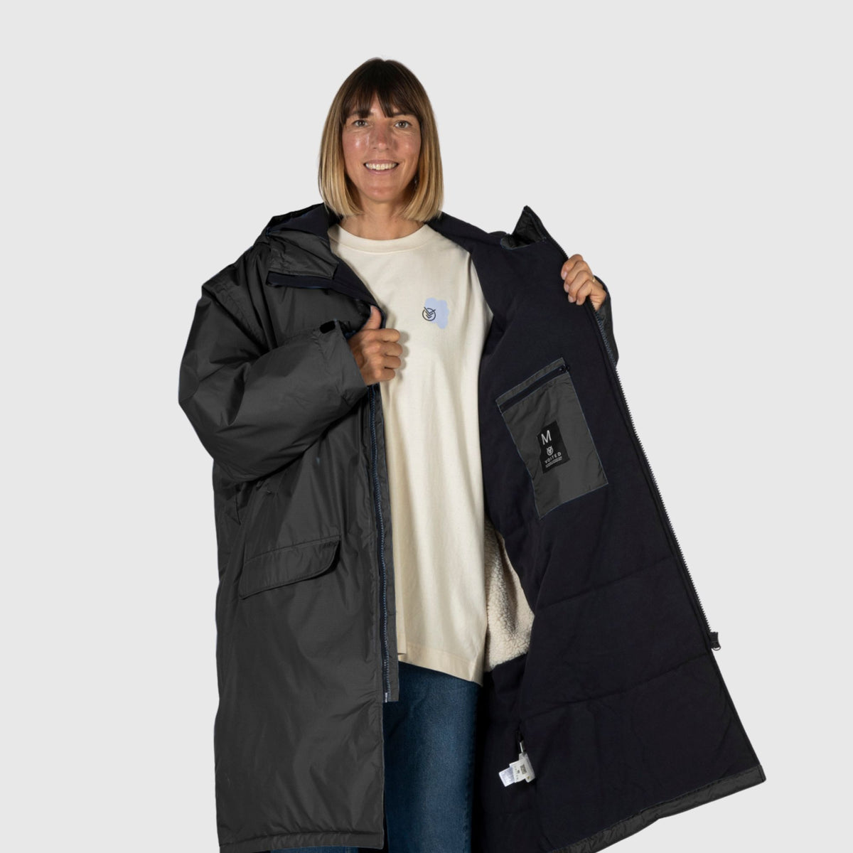 VOITED 3rd Edition Outdoor Change Robe & Drycoat for Surfing, Camping, Vanlife & Wild Swimming  - Black