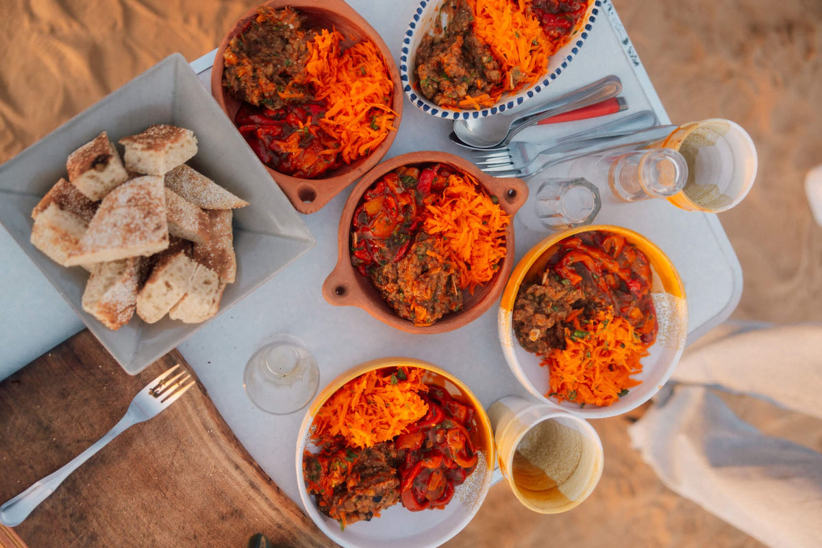 Recettes simples pour cuisiner dehors - et les essentiels à toujours avoir avec soi