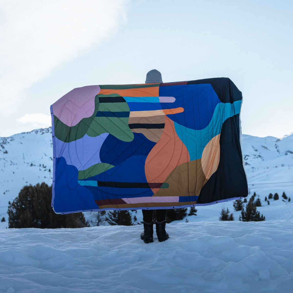 VOITED CloudTouch® Indoor/Outdoor Camping Blanket - Bubbly Forest