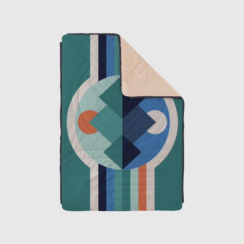 VOITED CloudTouch® Indoor/Outdoor Camping Blanket - Luna Creek