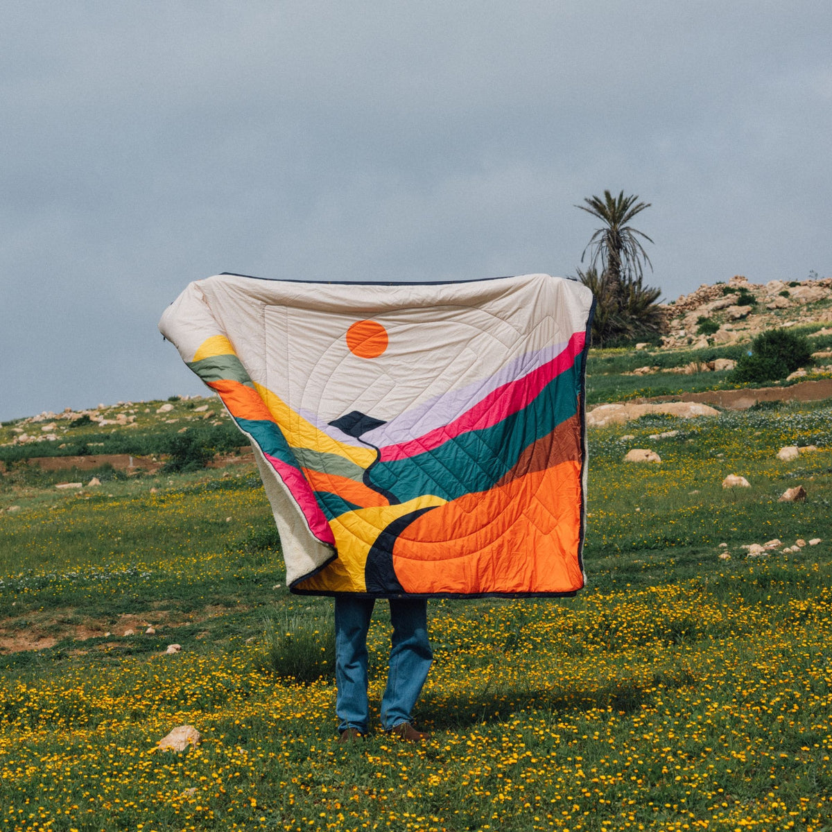 VOITED CloudTouch® Indoor/Outdoor Camping Blanket - Mystic Ridge