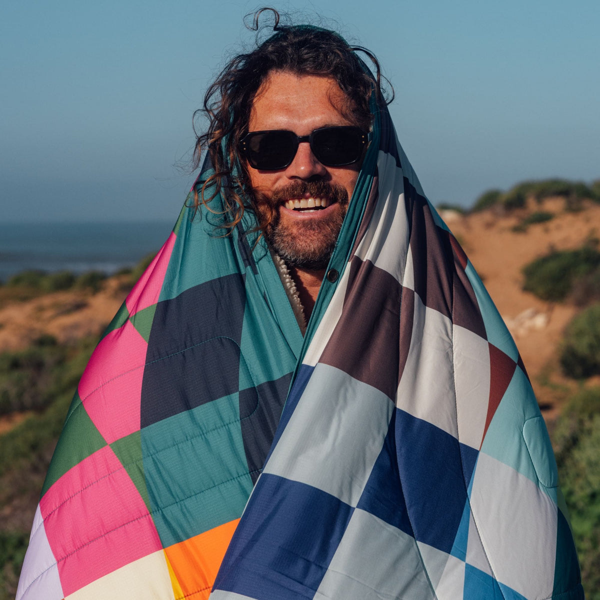 VOITED CloudTouch® Indoor/Outdoor Camping Blanket - Orbit