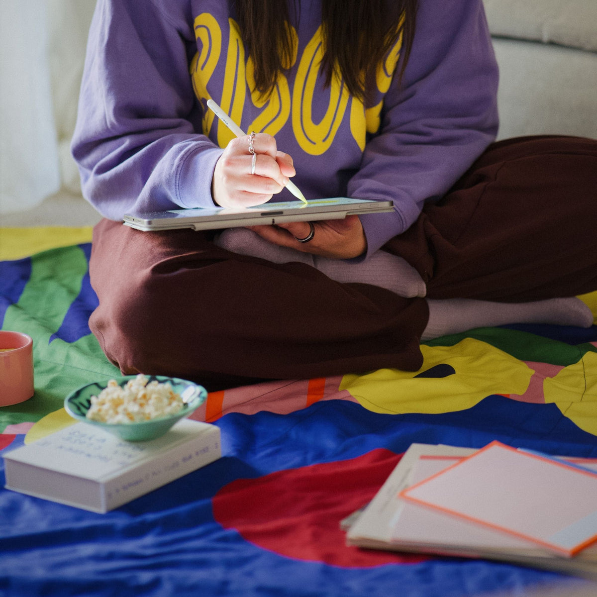 VOITED Compact Picnic & Beach Blanket  - Bucket Full Of Sunshine