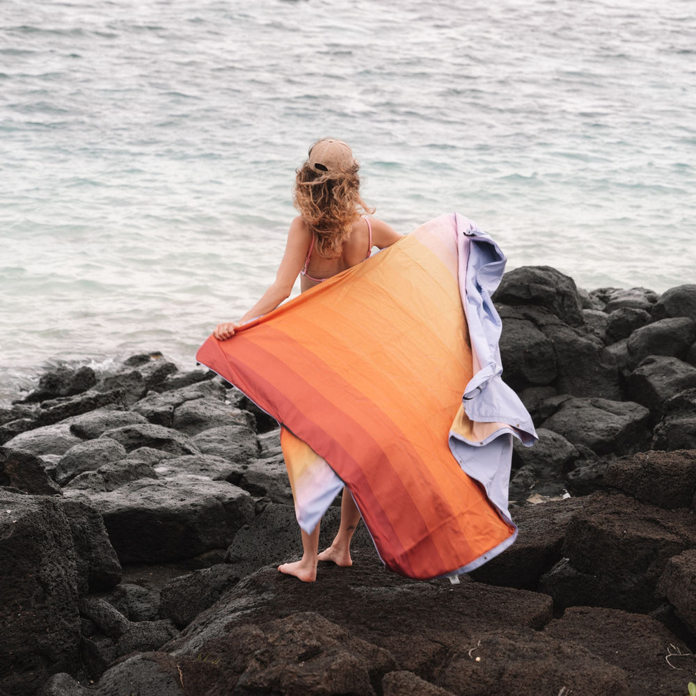 VOITED Compact Picnic & Beach Blanket  - Golden Drift
