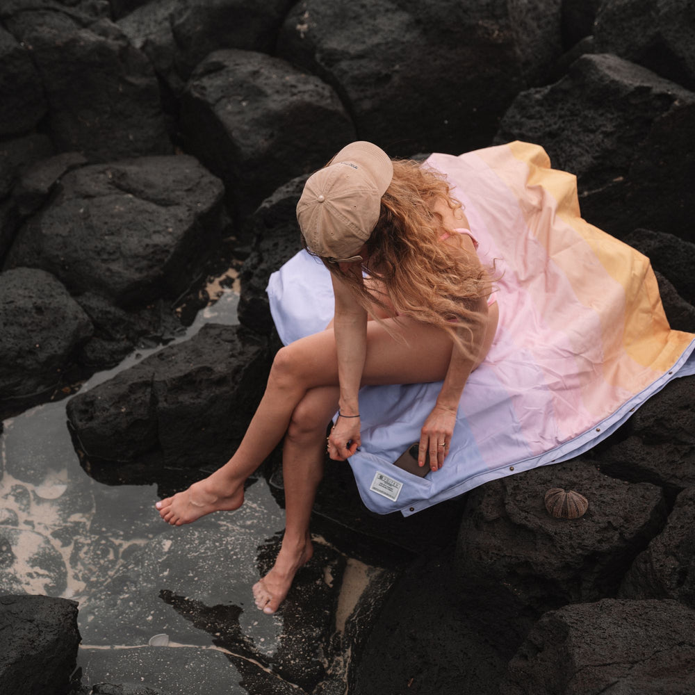 VOITED Compact Picnic & Beach Blanket  - Golden Drift