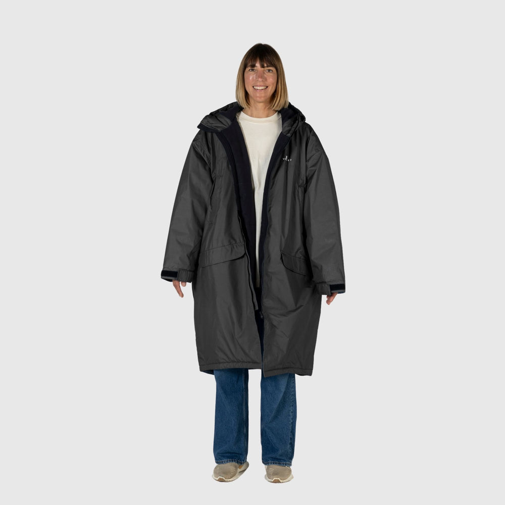 VOITED 3rd Edition Outdoor Change Robe & Drycoat for Surfing, Camping, Vanlife & Wild Swimming  - Black
