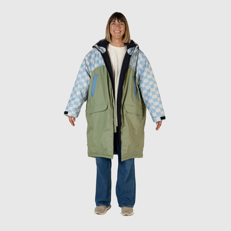 VOITED 3rd Edition Outdoor Change Robe & Drycoat for Surfing, Camping, Vanlife & Wild Swimming - Blue Dancer