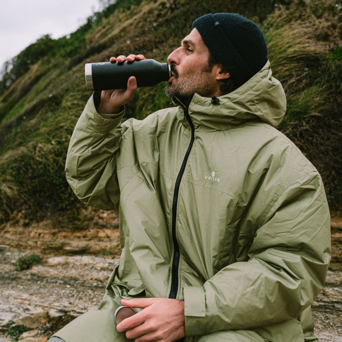 VOITED 3rd Edition Outdoor Change Robe & Drycoat for Surfing, Camping, Vanlife & Wild Swimming - Olive