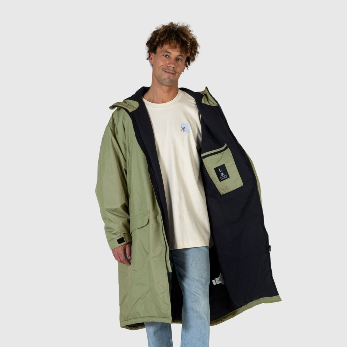 VOITED 3rd Edition Outdoor Change Robe & Drycoat for Surfing, Camping, Vanlife & Wild Swimming - Olive