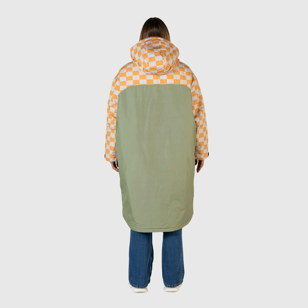 VOITED 3rd Edition Outdoor Change Robe & Drycoat for Surfing, Camping, Vanlife & Wild Swimming - Suns Out