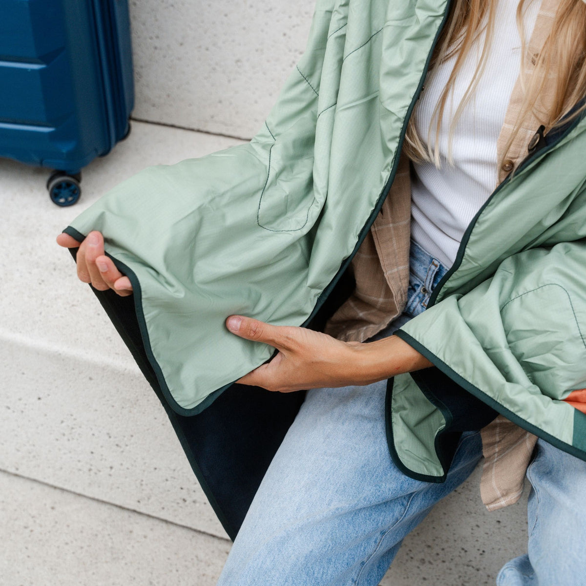 VOITED NeckPack™ Travel PillowBlanket™ - Jasper