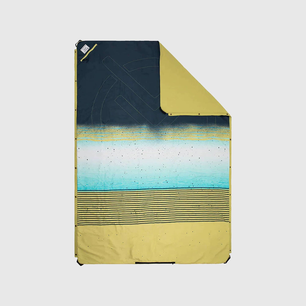 VOITED Compact Picnic & Beach Blanket  - Woodspray