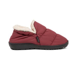 VOITED CloudTouch® Slippers - Lightweight, Indoor/Outdoor Fleece-Lined Camping Slippers  - Burgundy